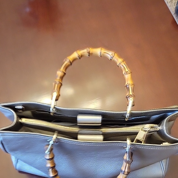 Gucci shopper Tote leather medium bag. Color gold metallic - Picture 9 of 14